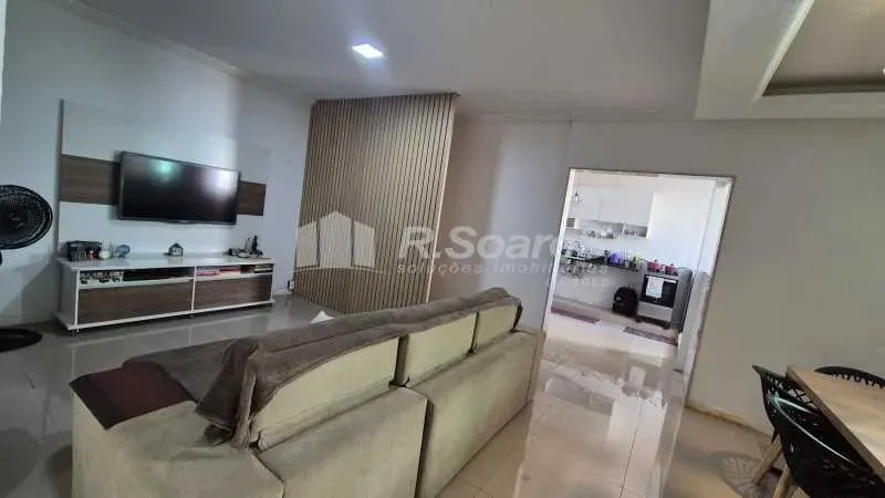 Casa em Condomínio : Linear / Residencial / Vila Valqueire