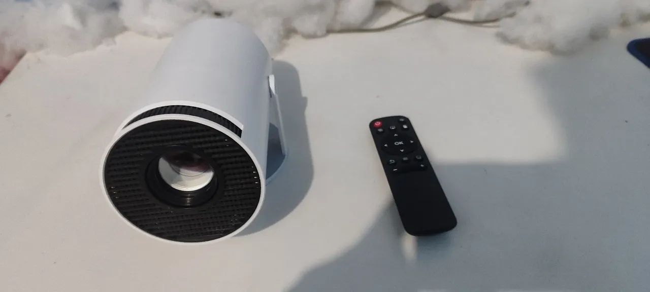 Projetor Portátil HY300 - Foto 3