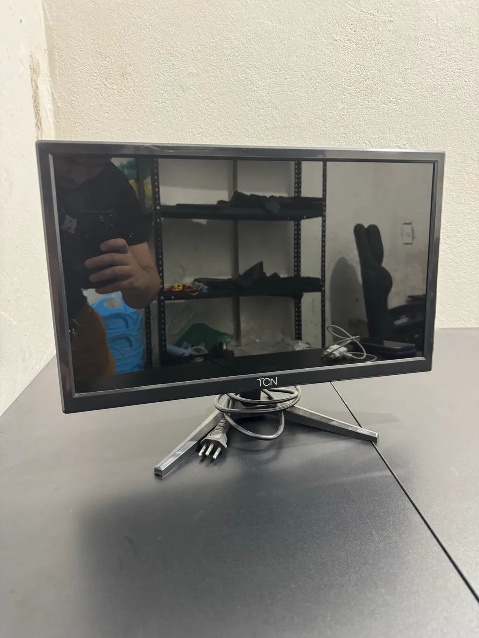 AOC 20 inch monitor brand new64308002386690121