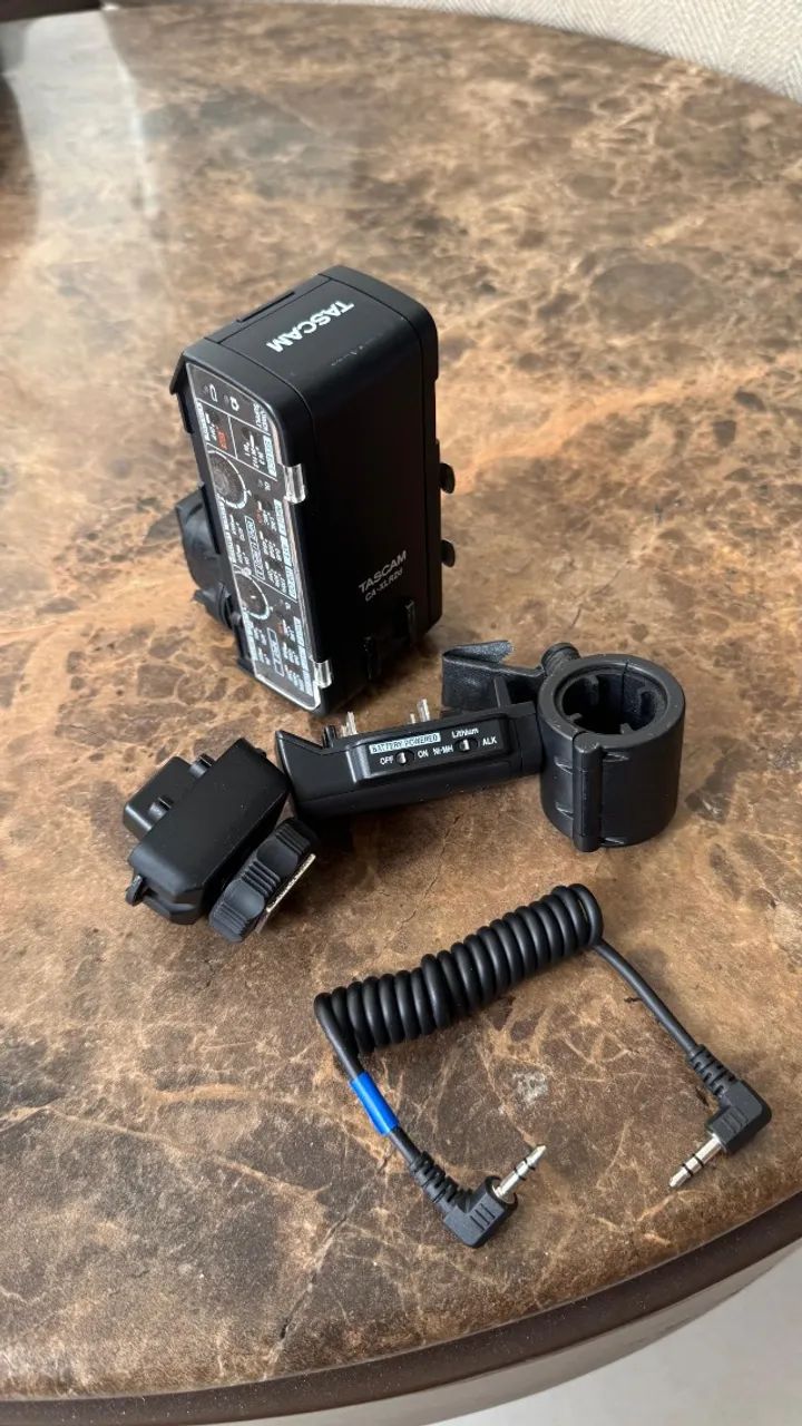 TASCAM CA-XLR2d-C Kit para Microfone XLR (Modulo Câmeras Canon R5 & R5c) - Foto 5