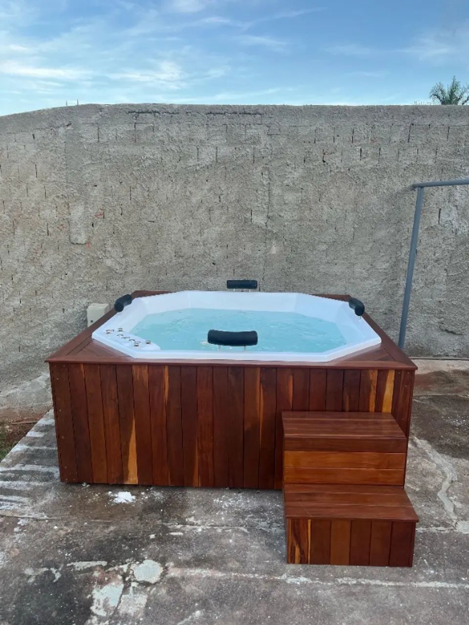 Spa 8 lugares com Deck Madeira super completo (Jacuzzi, banheiras e ofurô ) - Foto 3
