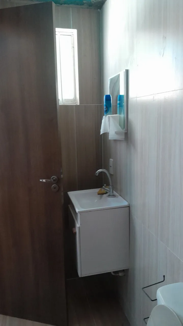 Alugo casa 1 qto cozinha d sala conjugada