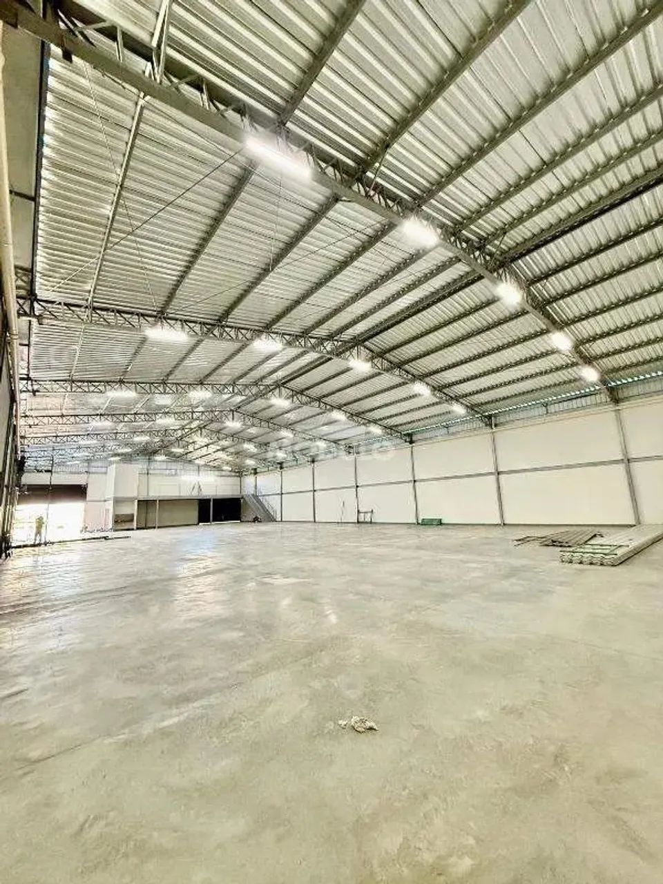 Galpão de esquina. Imóvel Comercial na Zona Sul, 1.100 mts - Foto 3