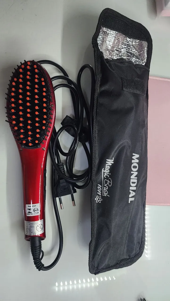 Escova Alisadora de Cabelo Magic Brush Mondial