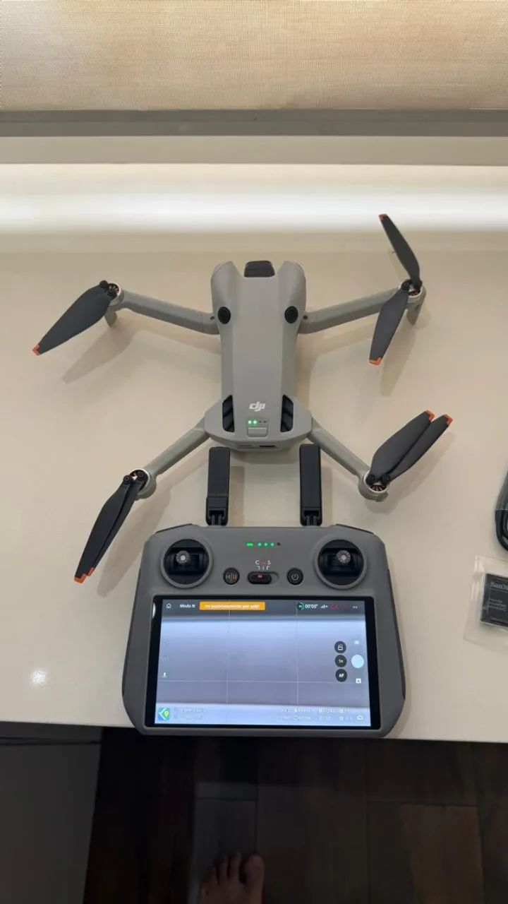 DJI Mini 4 Pro Fly More Combo Plus | RC 2 + 3 Baterias - Foto 3