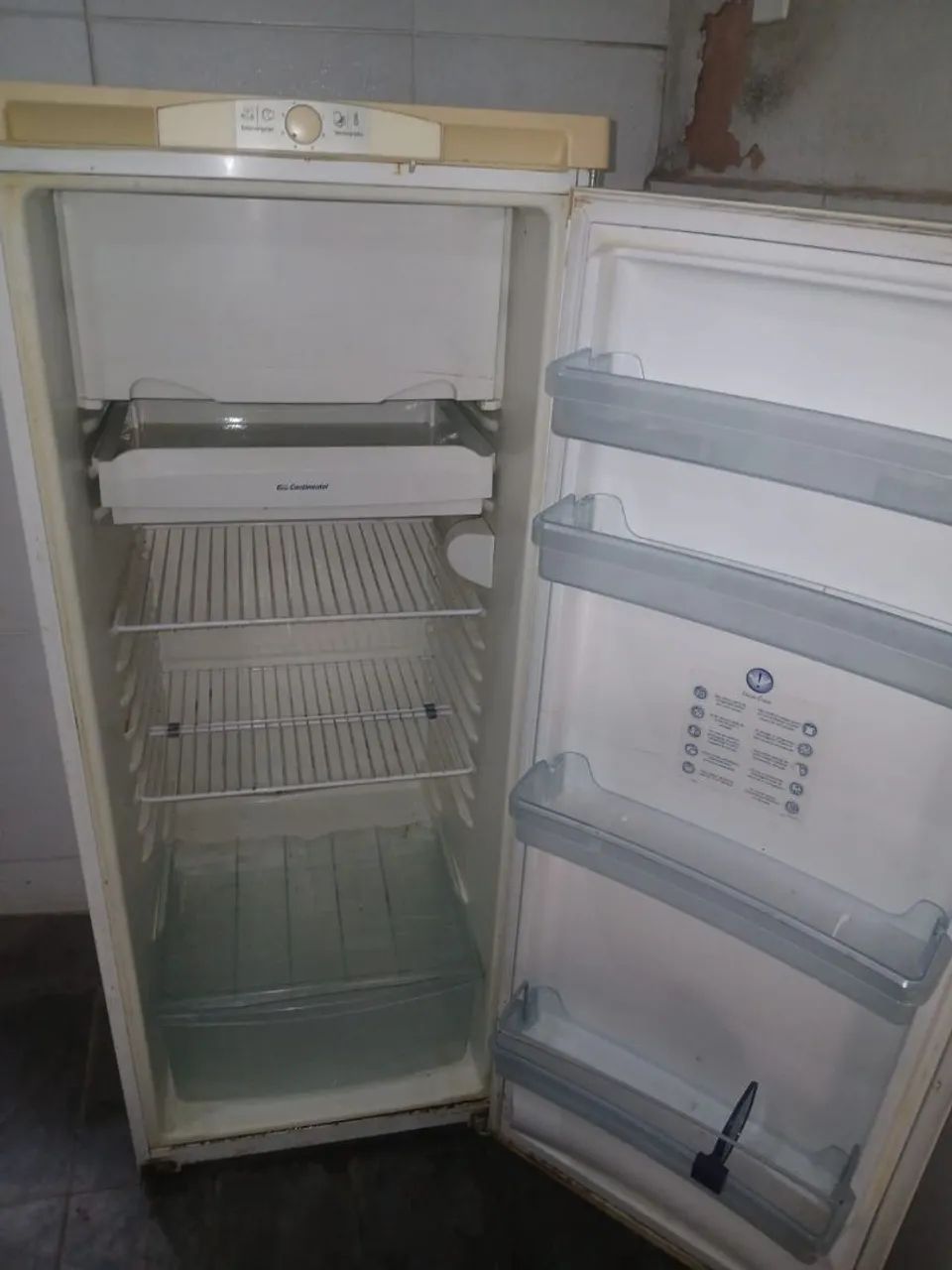 GELADEIRA CONTINENTAL FUNCIONANDO PERFEITAMENTE 550 