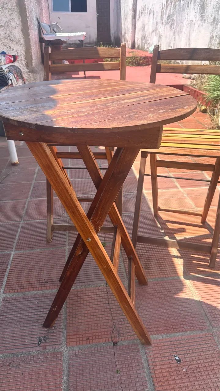 Mesa com duas cadeiras - Foto 2