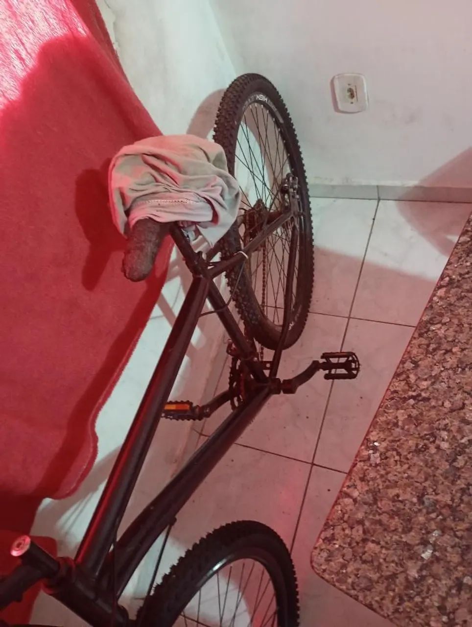 Bicicleta aro 29 com marcha - Foto 3