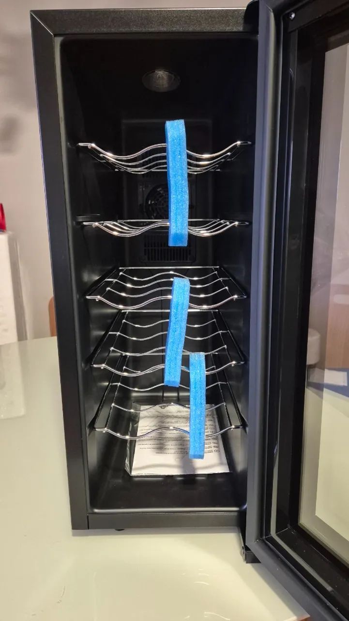 Adega Climatizada 12 Garrafas Tronos - 127V NOVO - Foto 4