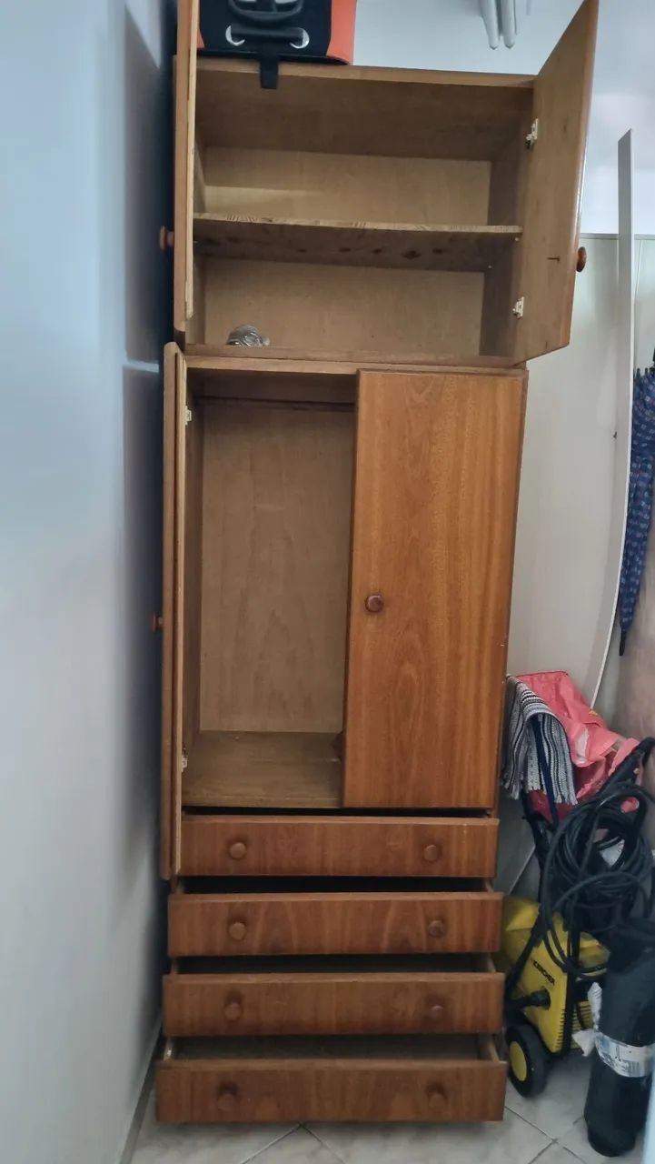 Quarta roupa 2 portas com 4 gavetas. Ótimo estado  - Foto 3