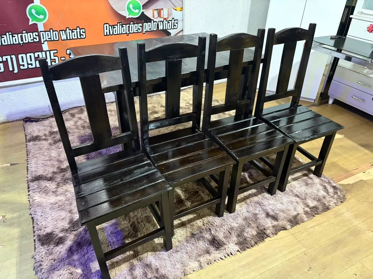 Mesa madeira 4 cadeiras NOVA ((ENTREGO GRATIS)) - Foto 5