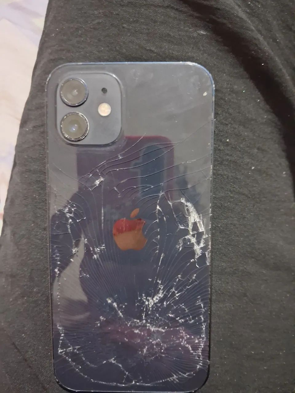 Vendo iphone 12 - Foto 2