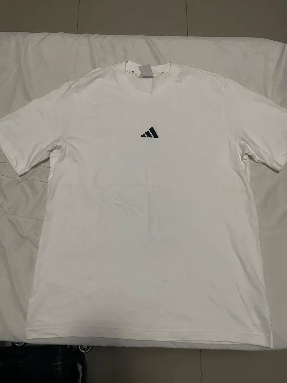 Vendo camisa adidas nova