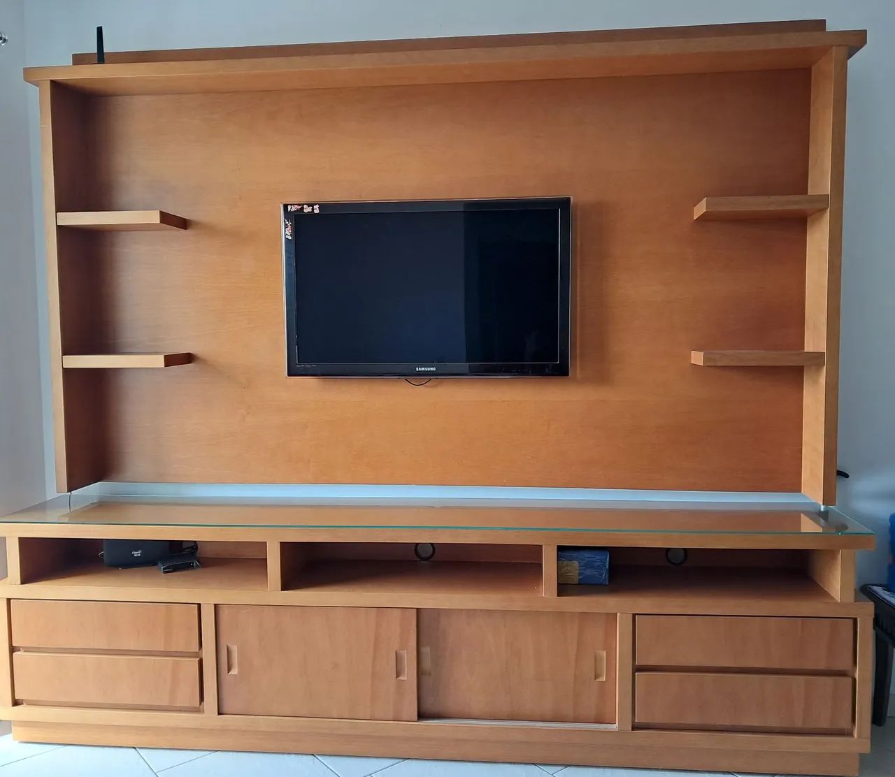 Painel com Rack em madeira maciça  - Foto 2