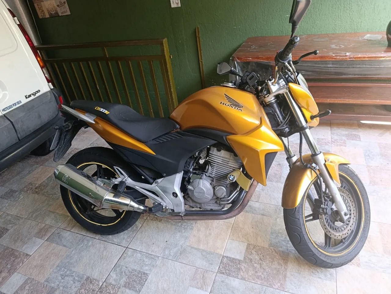CB 300R - Foto 2