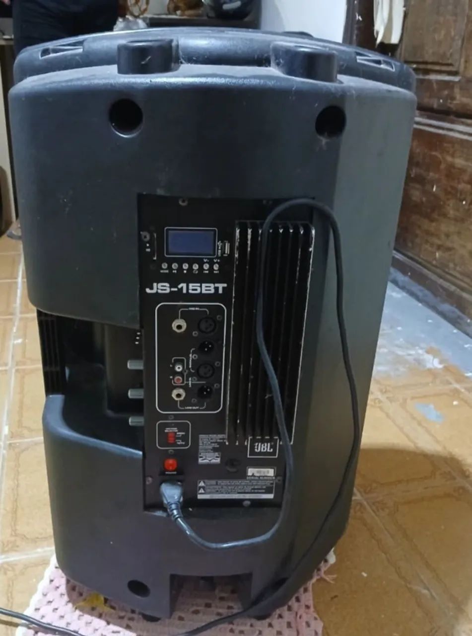 Caixa de som grande JBL - Foto 2