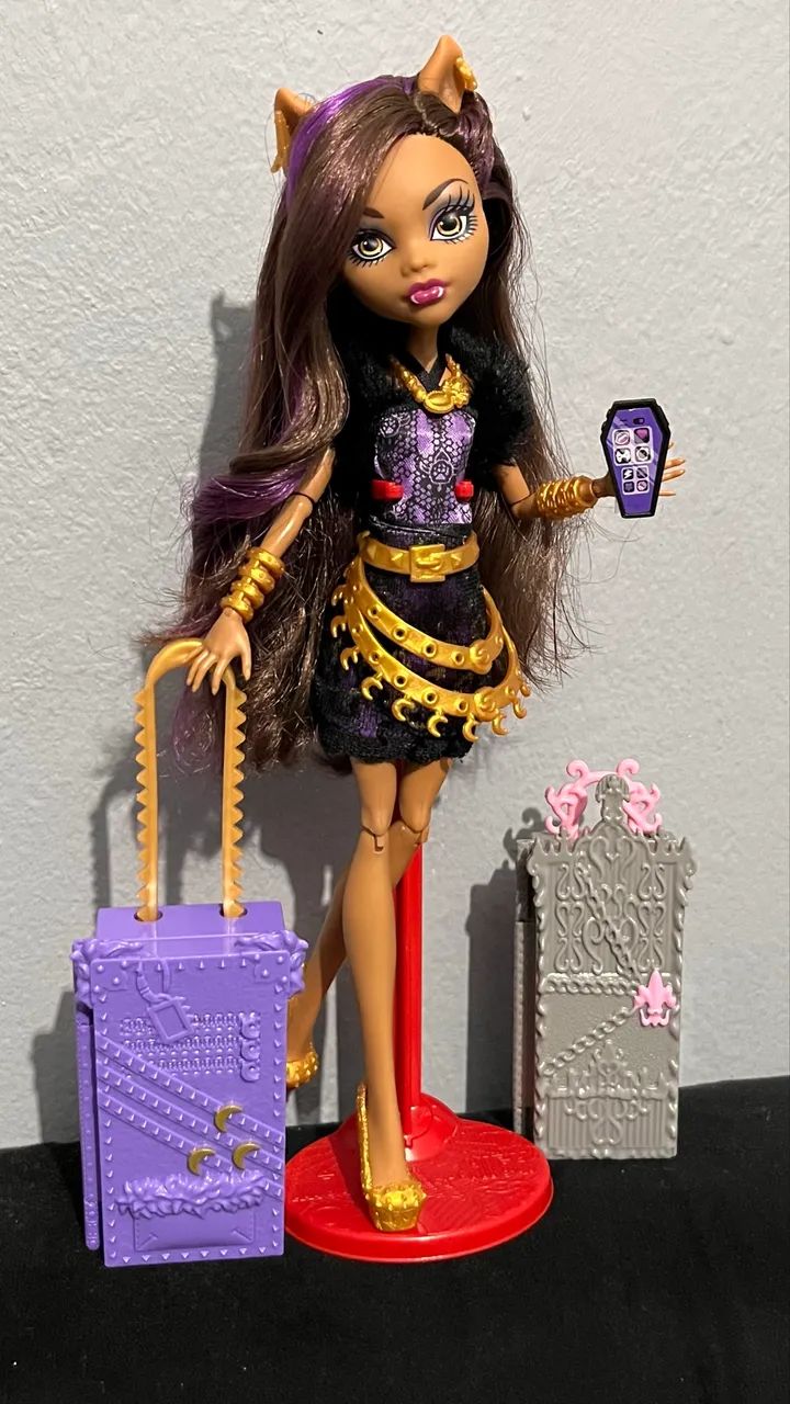 Monster high Clawdeen scaris + mala Rochelle e celular 