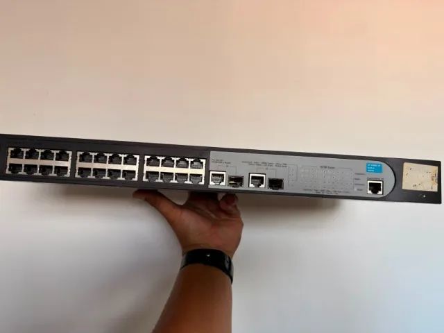 Switch HP V1905 