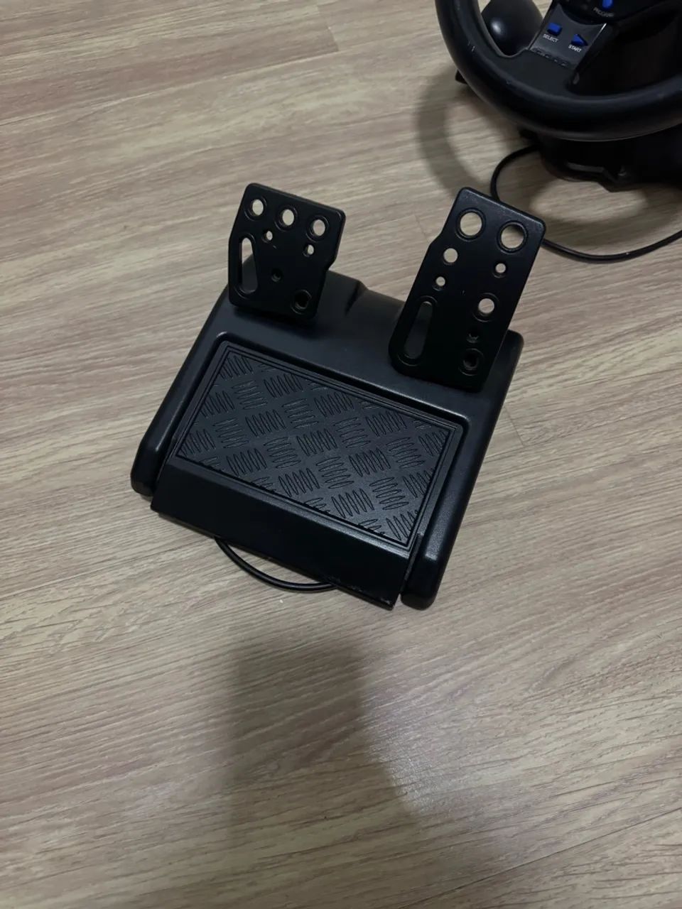 Volante com Pedal para PS4/PC/PS5 ? Funcionando Perfeitamente - Foto 4