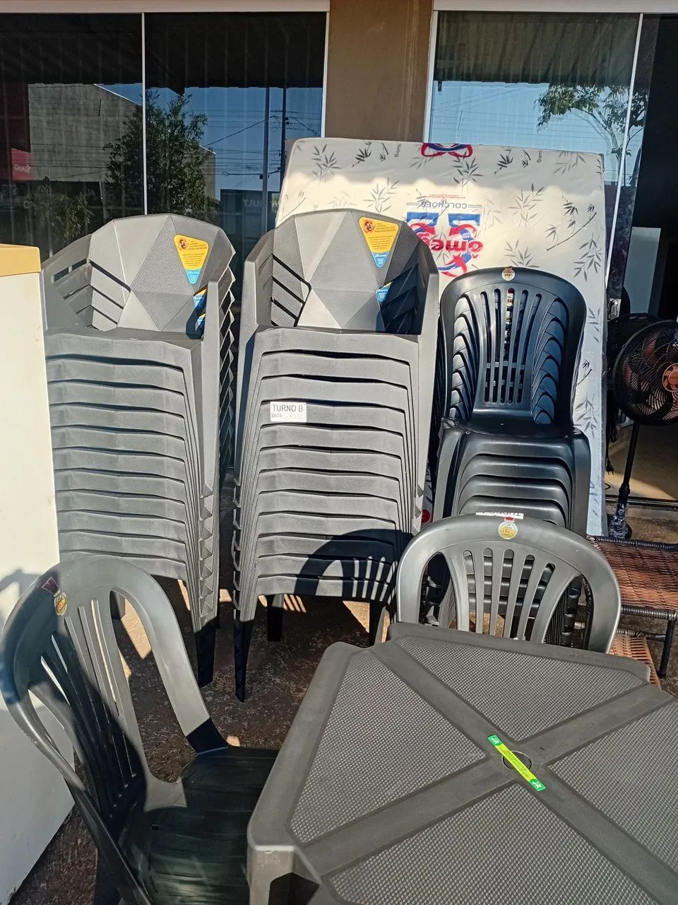 Jogos de mesa novo - Foto 3