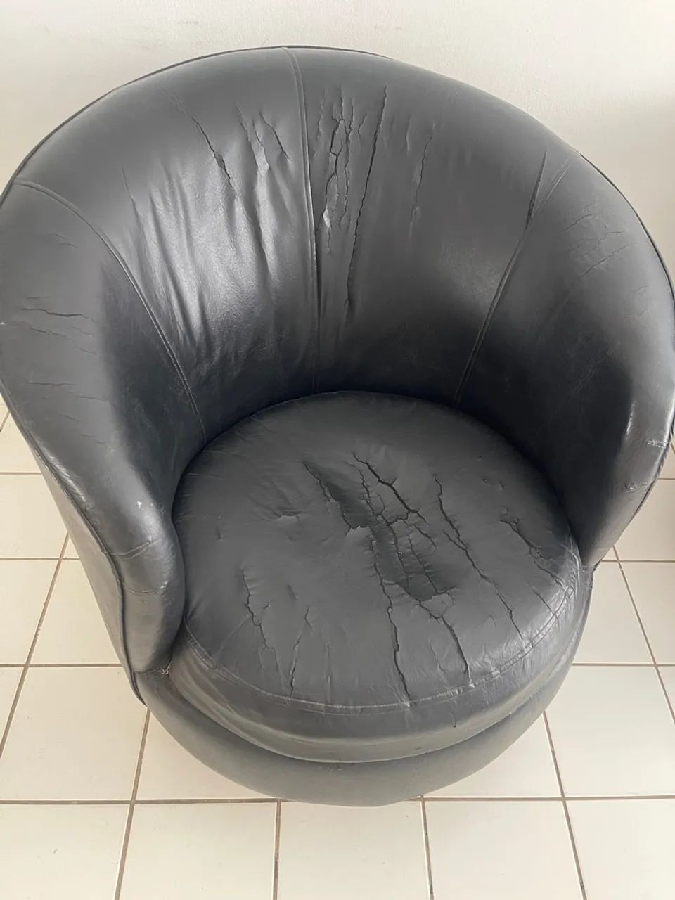 Vendo duas poltronas usadas  - Foto 3