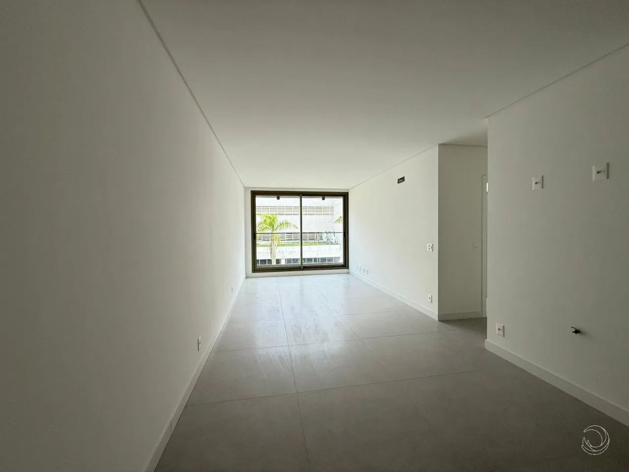 Apartamento com 1 suíte em Jurerê Internacional