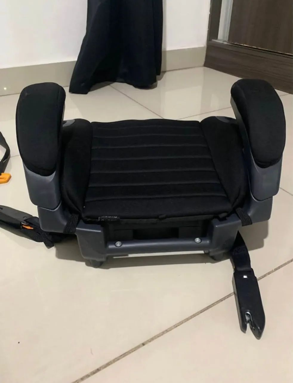 Cadeirinha com cinto NOVA<br>POUCO USADO<br>Elevação Chicco - Foto 4