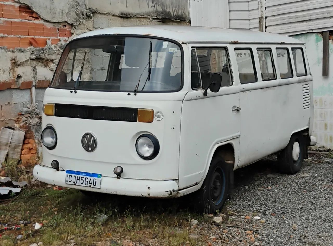 Volkswagen Kombi Standard/ Luxo/ Serie Prata 1996