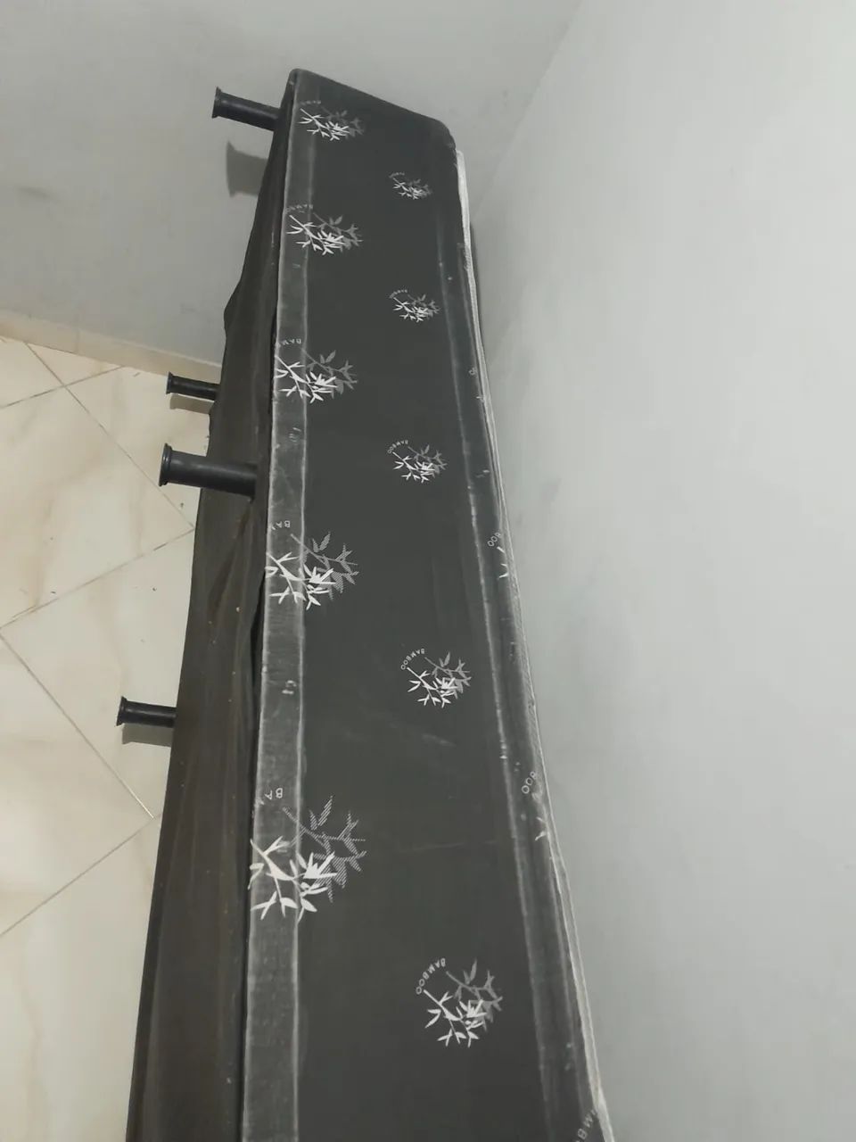 Cama box de solteiro com colcão R$ 300 - Foto 2