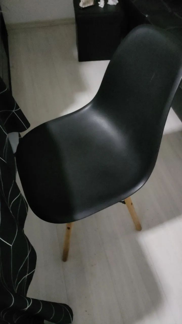 3 Cadeiras Eames