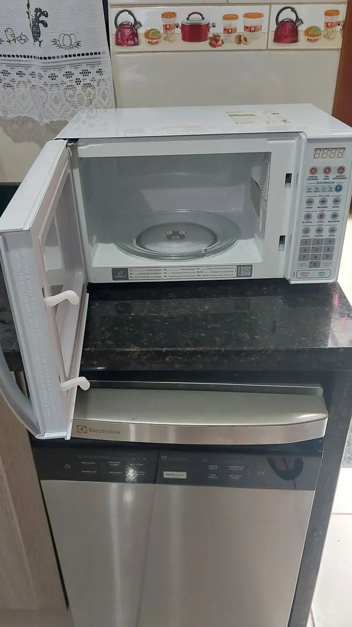 ? MICRO-ONDAS ELECTROLUX 20L - PRATICAMENTE NOVO ? - Foto 2