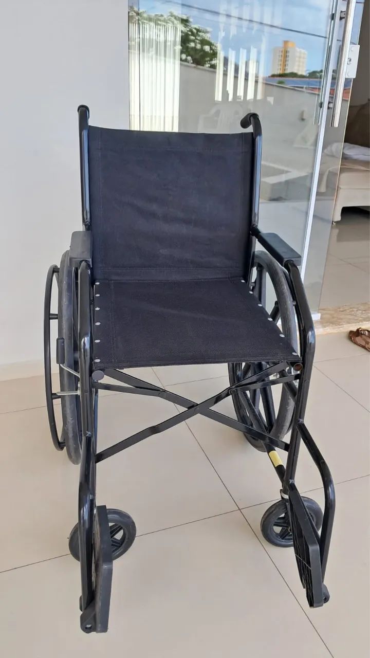 Cadeira de rodas - Foto 2