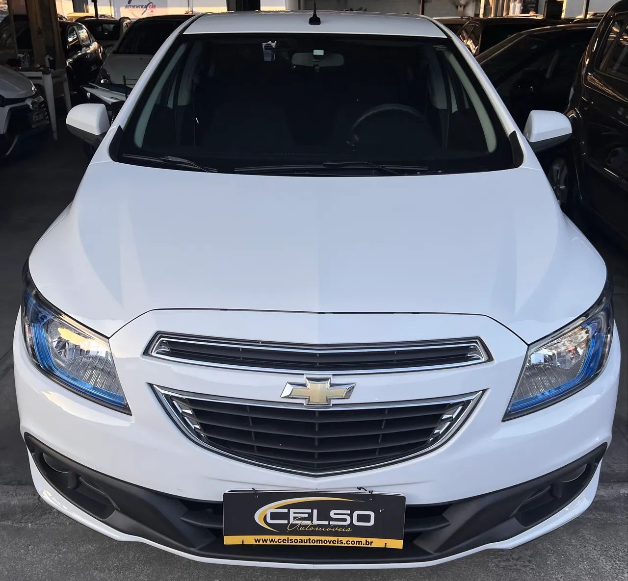 Chevrolet Onix ONIX HATCH LTZ 1.4 8V FlexPower 5p Mec. 2013