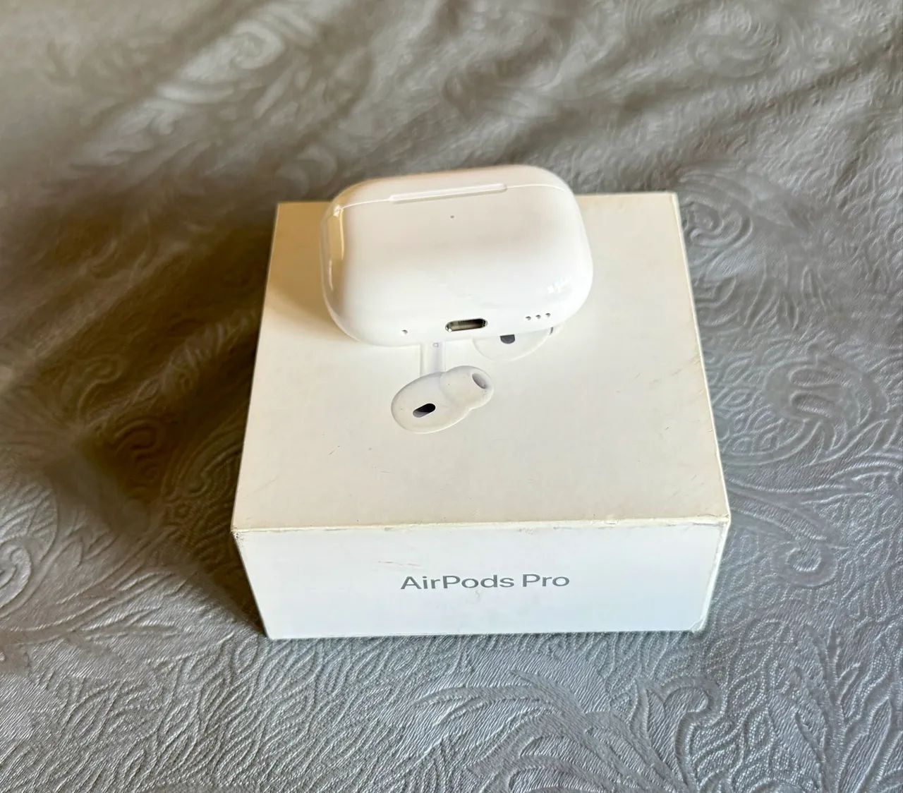 AirPods Pro (2ª geração) USB-C - com caixa - Fones de Ouvido