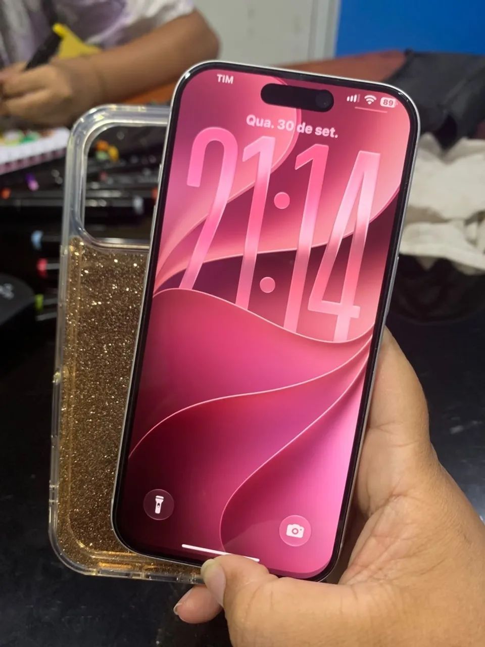 Vendo ou Troco com volta  iPhone 17 pro 256 novo leia anúncio  - Foto 3