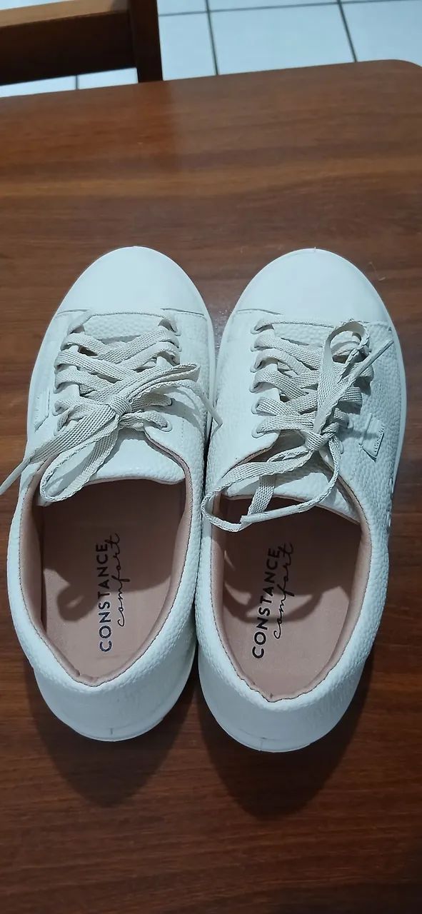 Tênis branco, Calça bem tamanho 35 ou 36, Marca Constance  - Foto 5