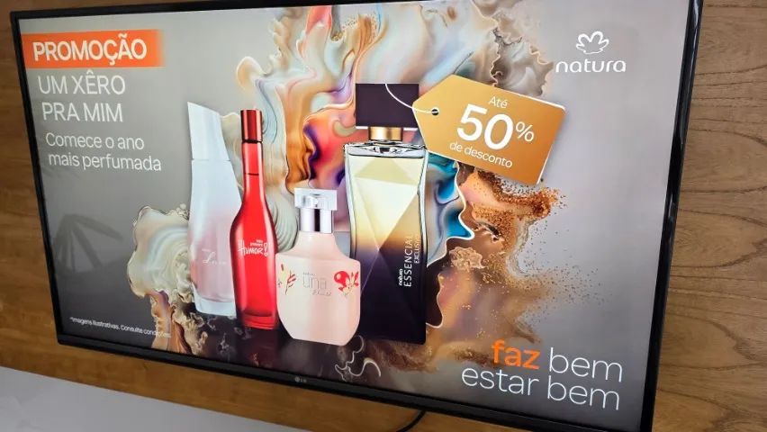 Smart TV LG 49" 4K Ultra HD - Excelente estado - Foto 2