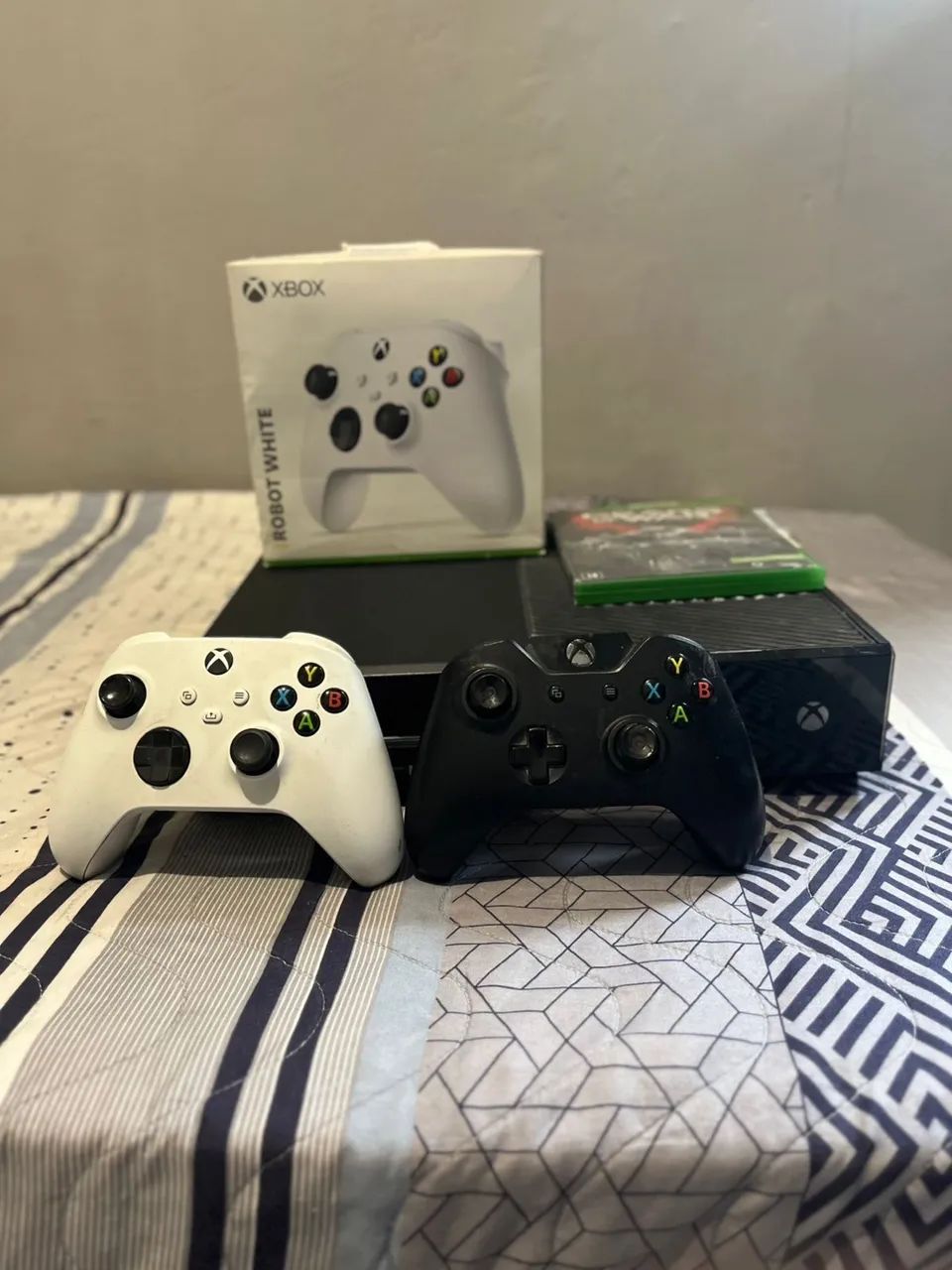 Xbox one Original perfeito estado +2 controles +gera oferta era
