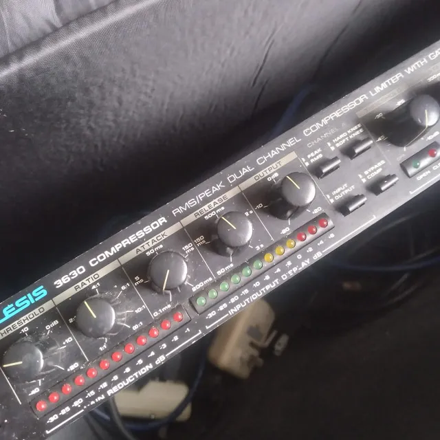alesis 3630