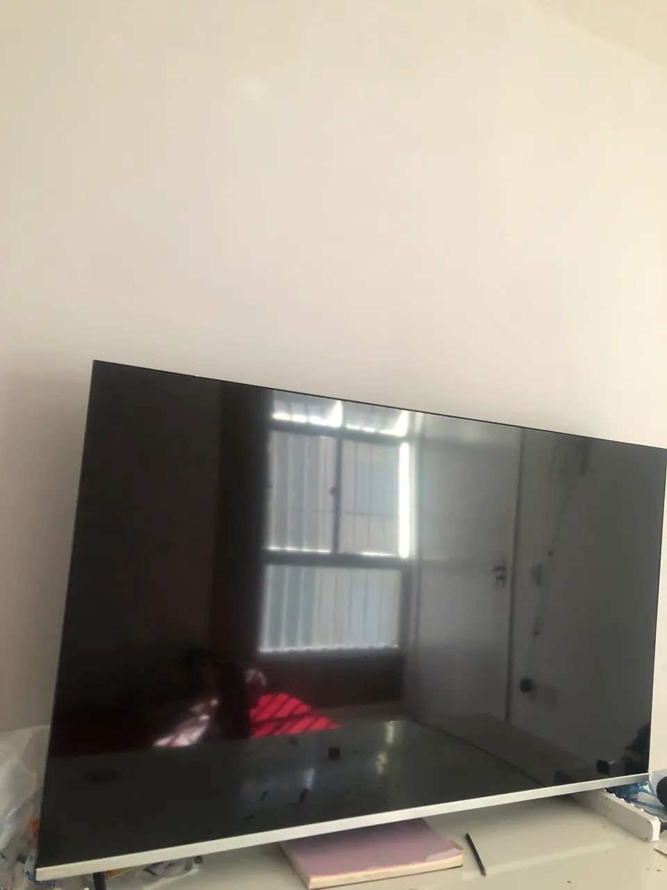 Vende-se smart tv 58 polegadas, Com algumas listras na tela - Foto 2