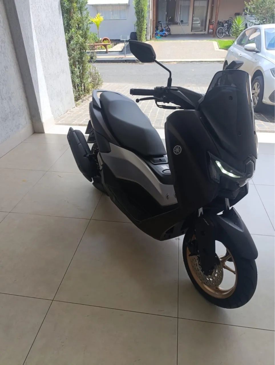 YAMAHA NMAX 169 ABS 2025 - Foto 2