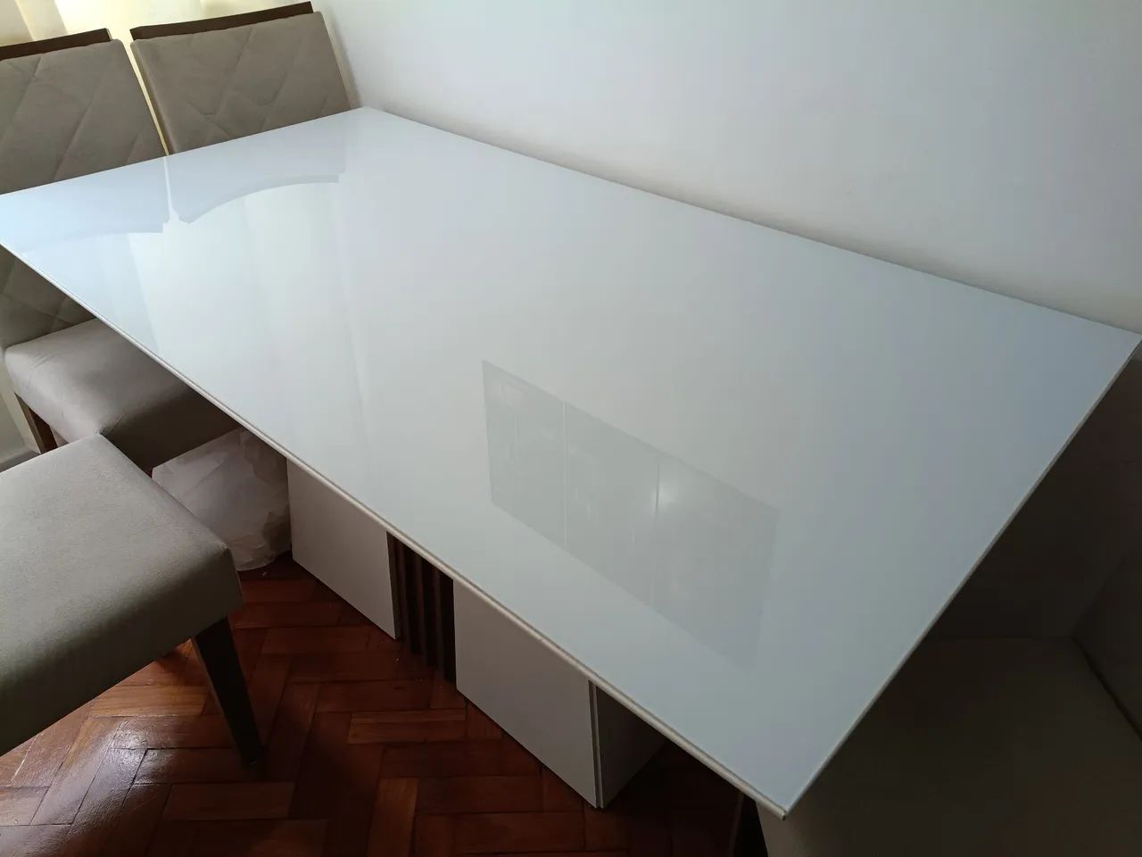 Mesa de Jantar com Tampo de Vidro em Laca - Conservada - Foto 5