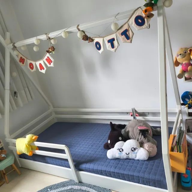 Cama montessori com colchão