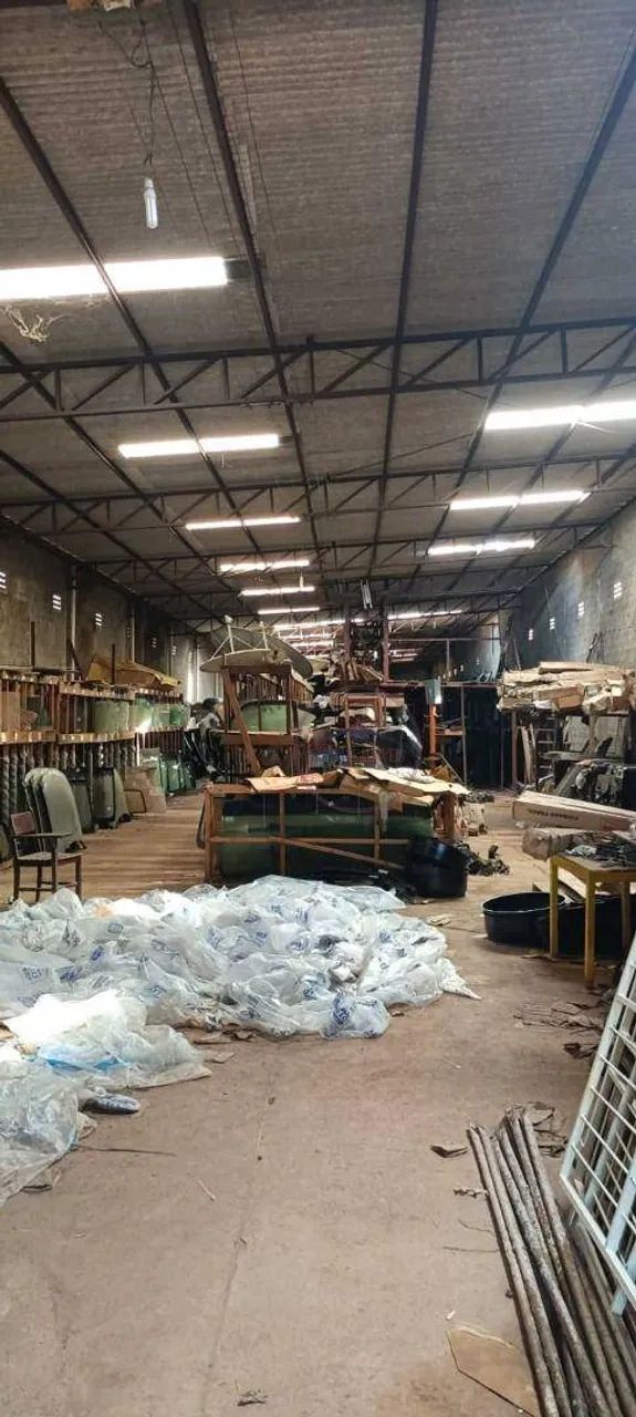 VENDO GALPÃO COMERCIAL PROX AV. NAÇÕES UNIDAS. - Foto 3