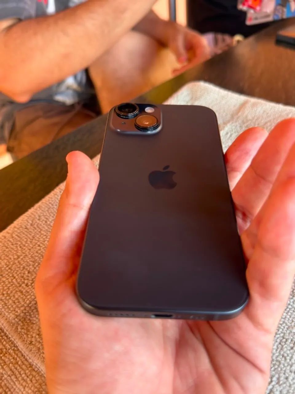 iPhone 15  - Foto 2
