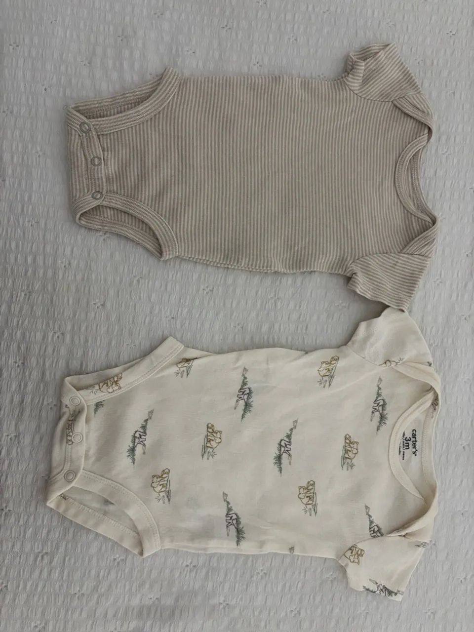 kit 4 bodys carters 3 meses - Foto 2