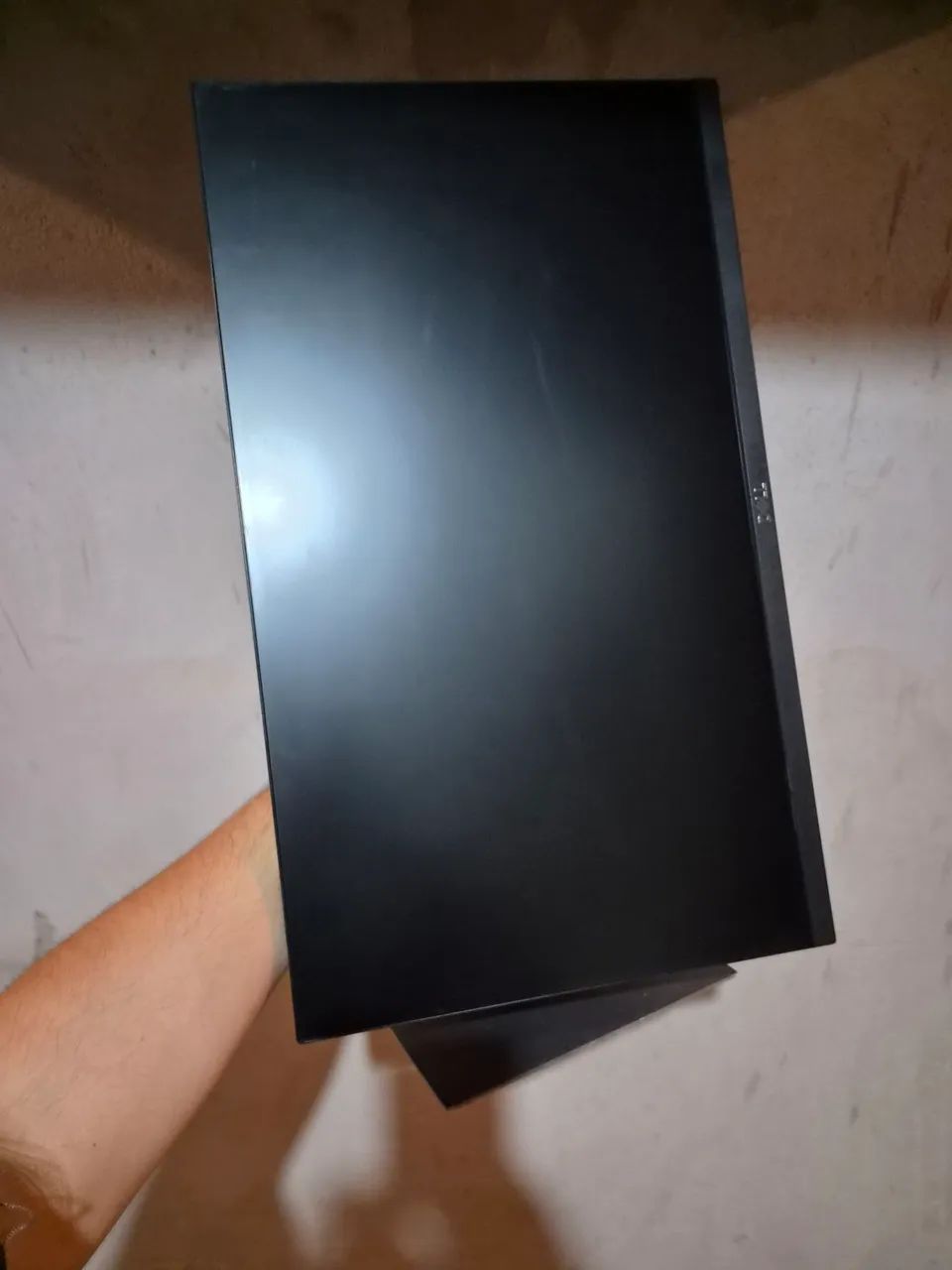 Monitor Dell 22" com 4 portas USB, ajuste vertical e horizontal. - Foto 2