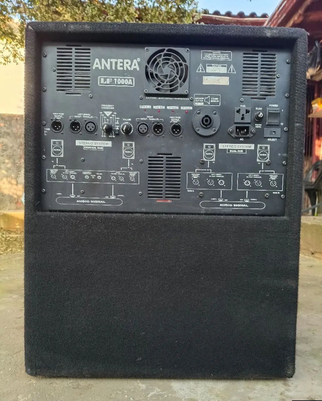 Vendo Caixa Ativa Antera 15p LF1000A... Pra Levar Agora - Foto 2