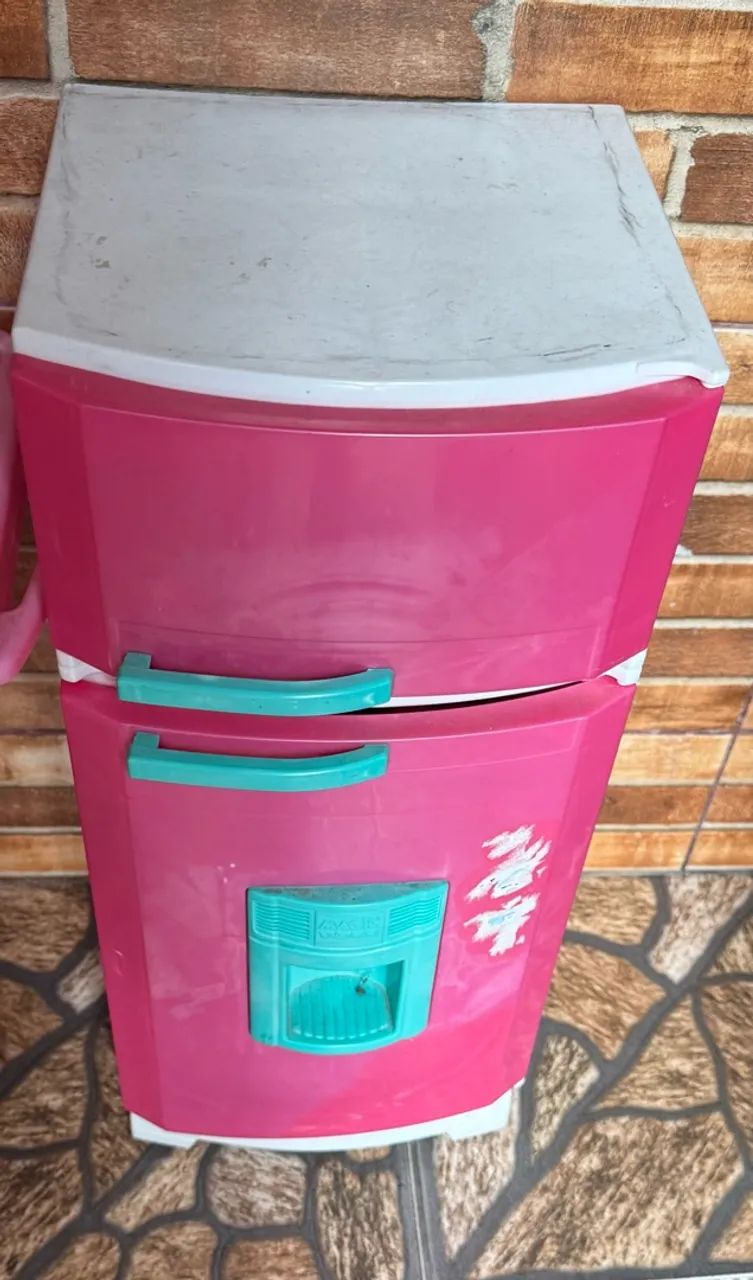 Geladeira de brinquedo 