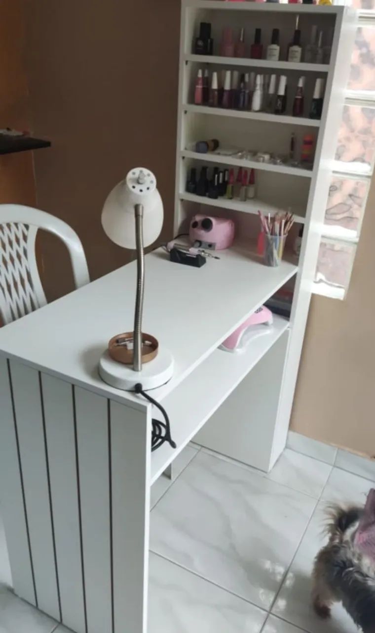 Mesa de manicure em mdf